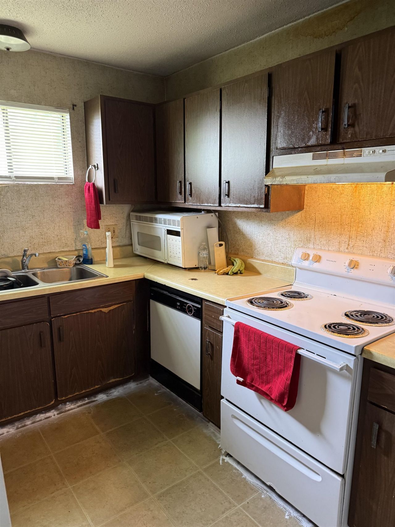 2000 Greens Blvd. Photo 4