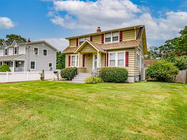 21 Bay 3rd Street , Islip, NY 11751