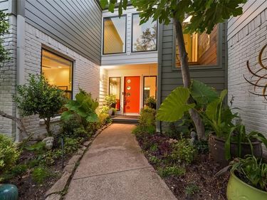 3237 Sharpview Circle, Dallas, TX 75228