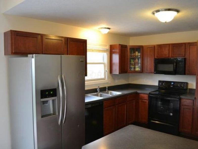 8840 Meadow Grass Lane, Lewis Center, OH 43035 Photo 17
