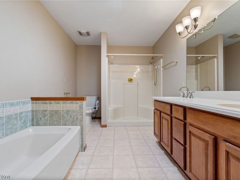 2644 Canaan Drive, Uniontown, OH 44685 Photo 18