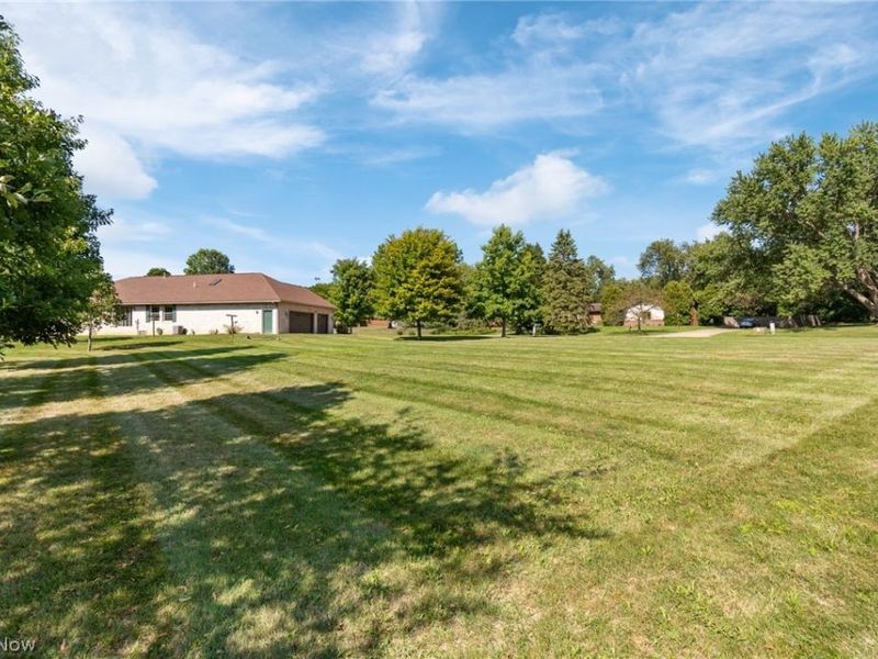 2644 Canaan Drive, Uniontown, OH 44685 Photo 30