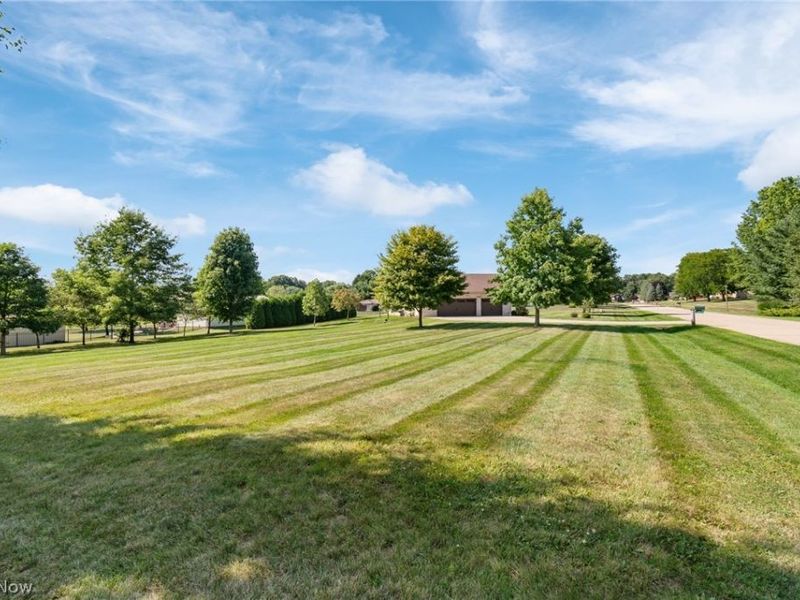 2644 Canaan Drive, Uniontown, OH 44685 Photo 32