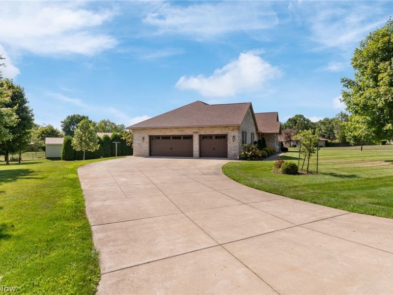 2644 Canaan Drive, Uniontown, OH 44685 Photo 33