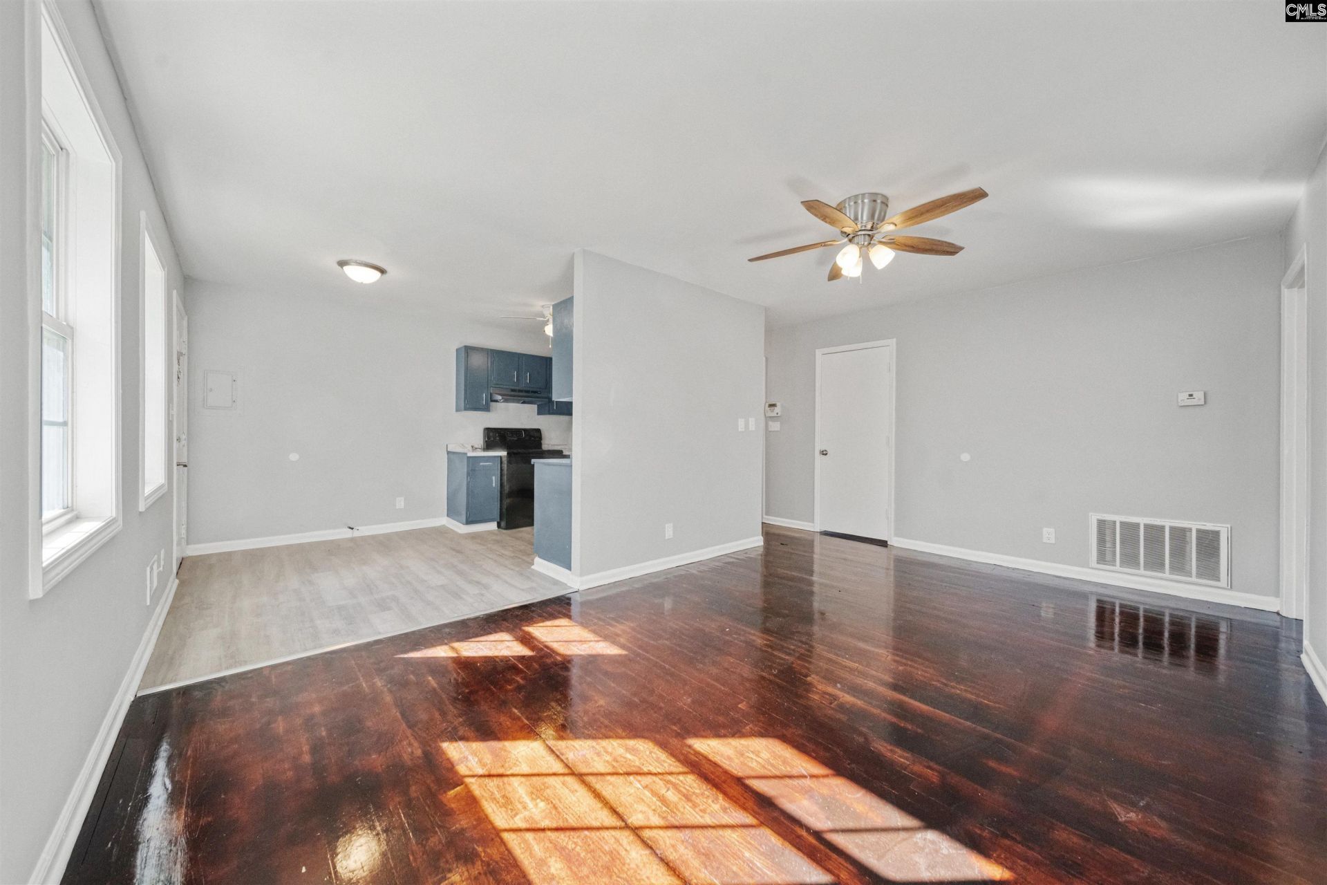 6913 Carmel Street  Photo 6