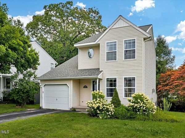 25B Mapleridge Avenue, Halfmoon, NY 12065