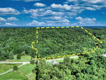 10592 Fallsburg Road NE, Frazeysburg, OH 43822