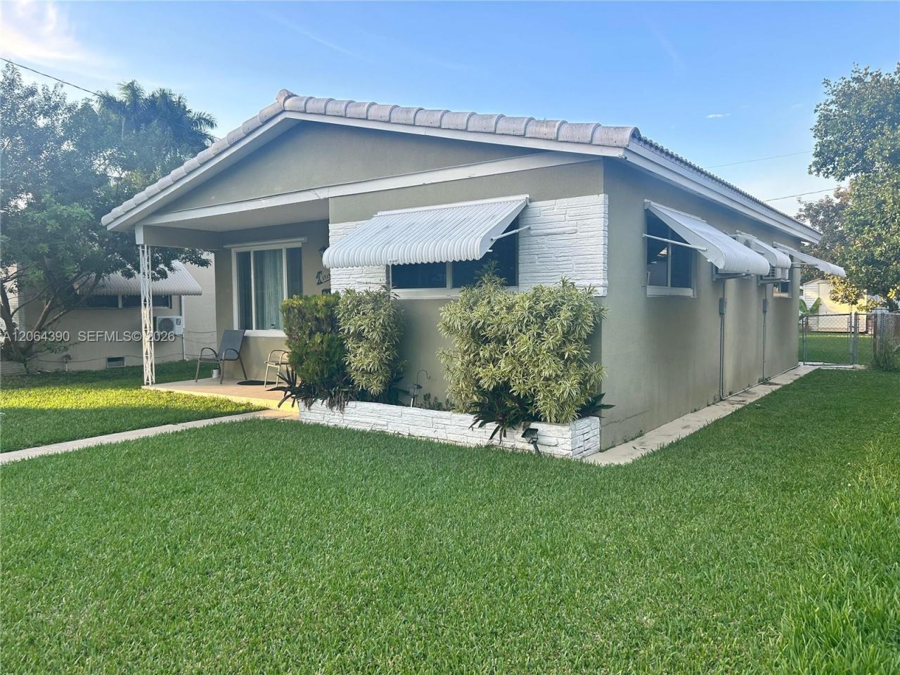 1915 Mayo St , Hollywood, FL 33020 Photo