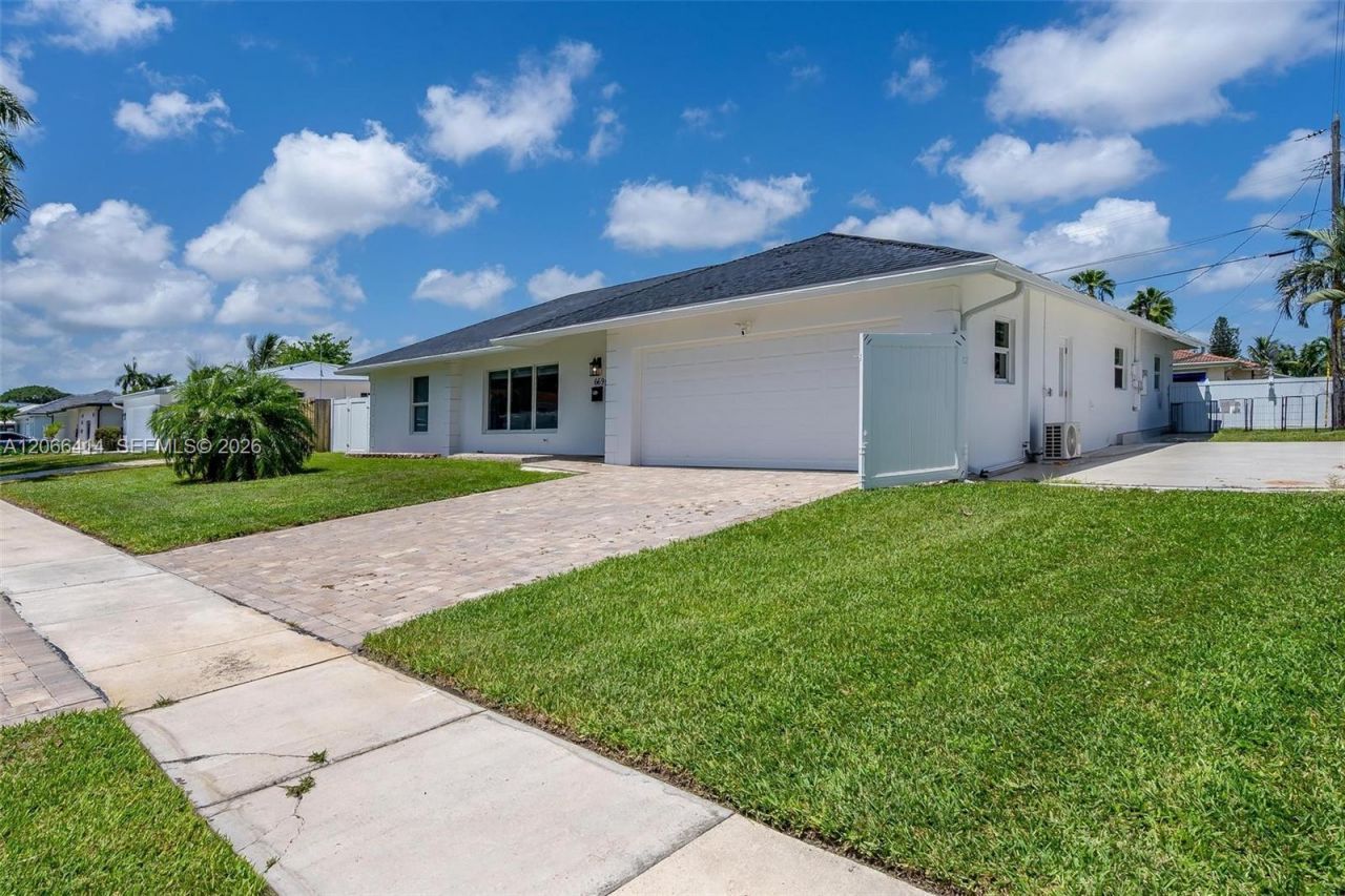 669 NW 15th Ave , Boca Raton, FL 33486 Photo