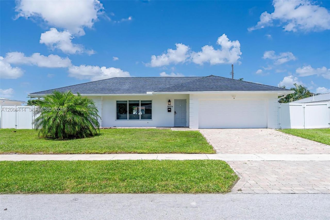 669 NW 15th Ave , Boca Raton, FL 33486 Photo