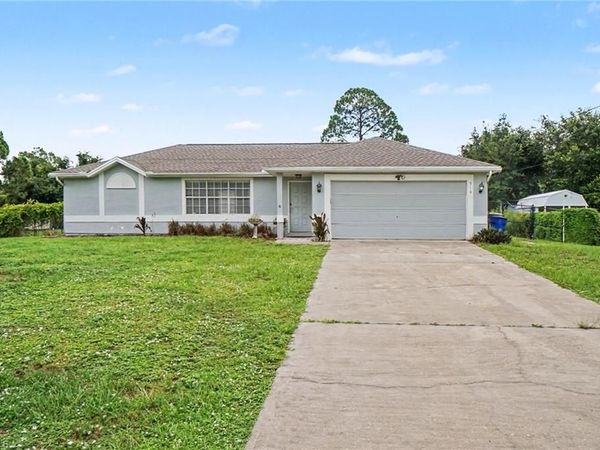 514 Palmetto AVE , LEHIGH ACRES, FL 33972