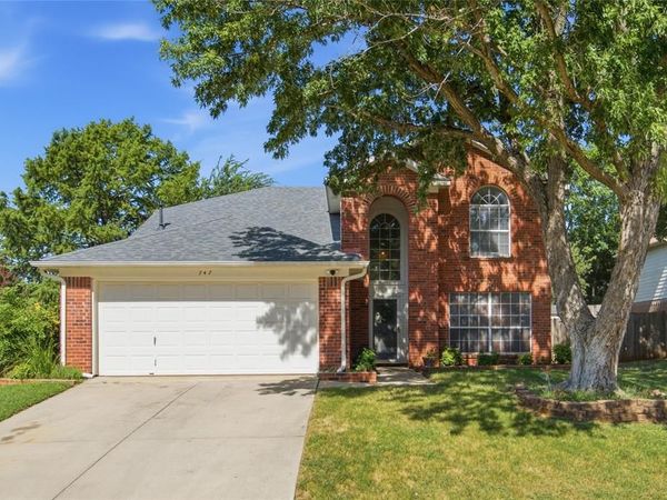 747 Cedar Leaf Circle, Lake Dallas, TX 75065