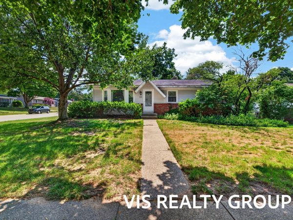 2468 Knollview Street SW, Wyoming, MI 49519
