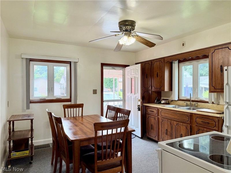 205 Hudson Avenue, Tiltonsville, OH 43963 Photo 10