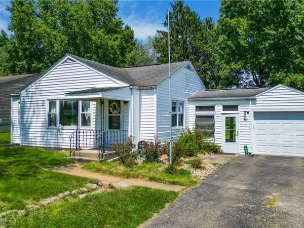 987 Country Club Drive, Zanesville, OH 43701