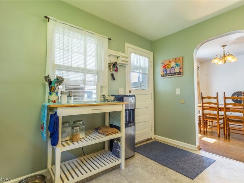 987 Country Club Drive, Zanesville, OH 43701 Photo 8