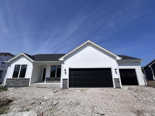 9569 S Sophia COURT, Franklin, WI 53132