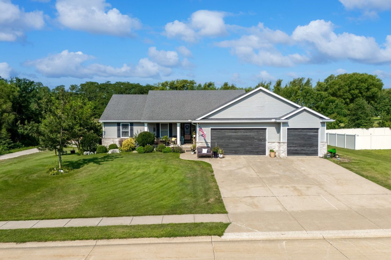 510 Fenceline Drive, Blue Grass, IA 52726 Main Photo
