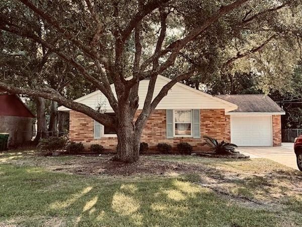 7120 Denver , Biloxi, MS 39532