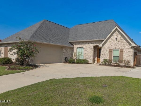 609 Gloucester Way, Flowood, MS 39232