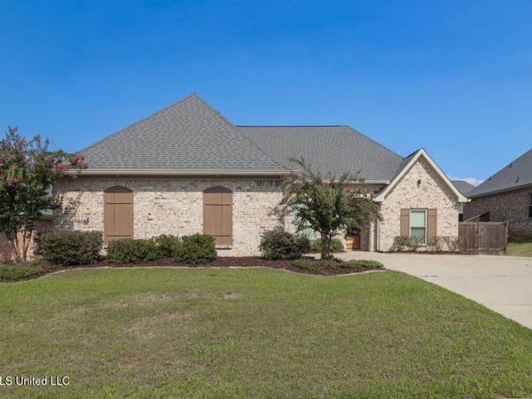 609 Gloucester Way, Flowood, MS 39232