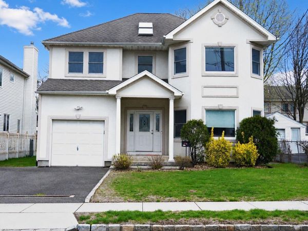 111 Fulton Avenue , Garden City Park, NY 11040