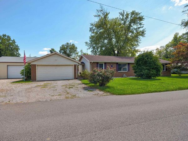 603 E Gough Avenue, Boonville, IN 47601