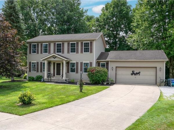 8226 Clover Lane , Garrettsville, OH 44231