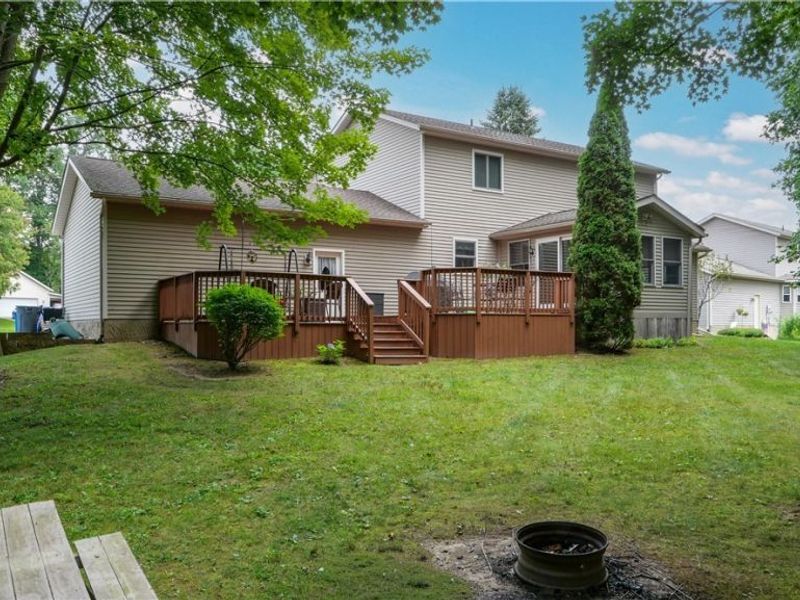 8226 Clover Lane, Garrettsville, OH 44231 Photo 4
