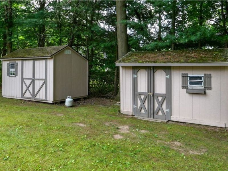 8226 Clover Lane, Garrettsville, OH 44231 Photo 6