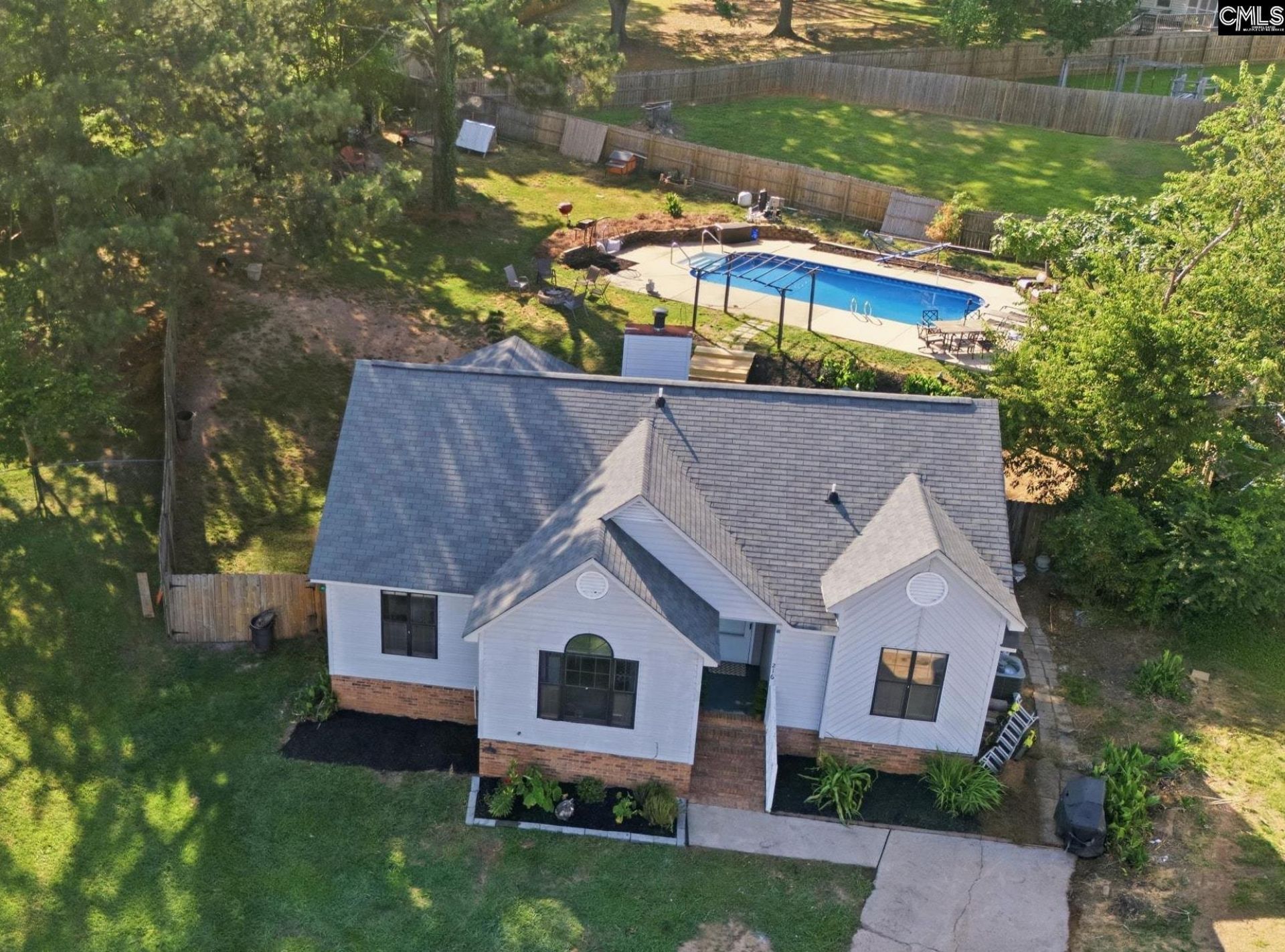 216 Puller Court  Photo 4