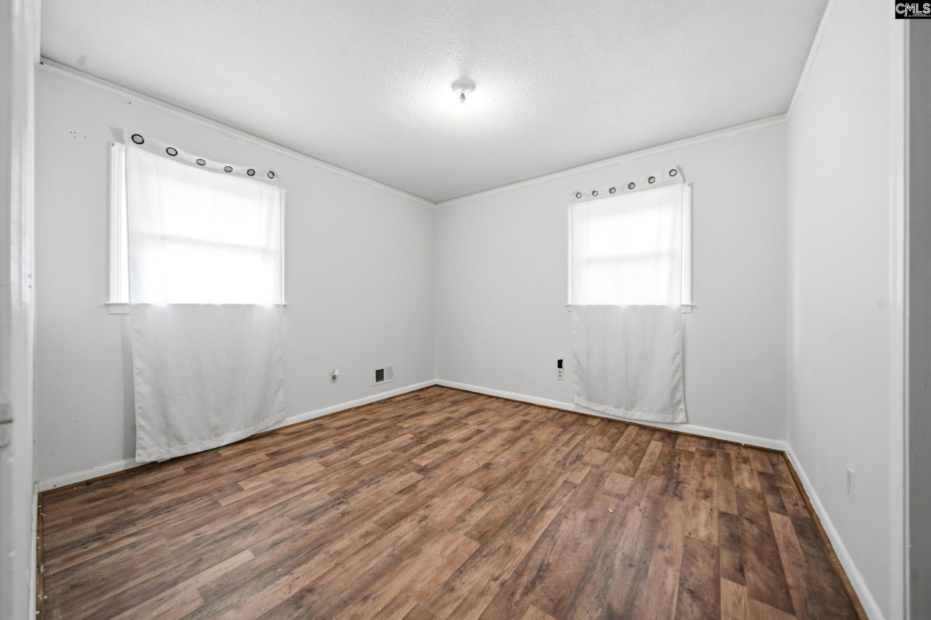 233 Redwood Court  Photo 14