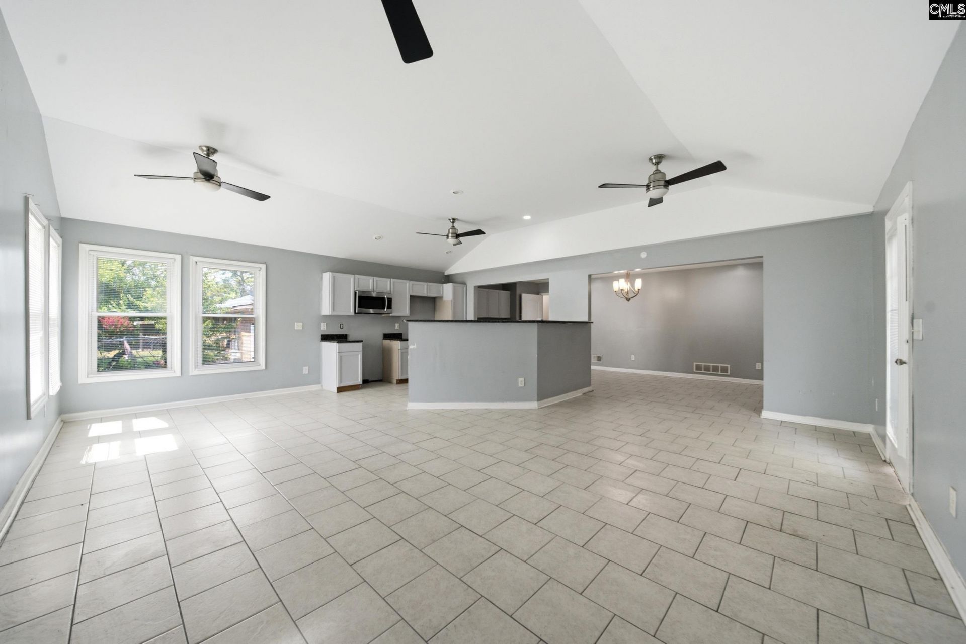 233 Redwood Court  Photo 7