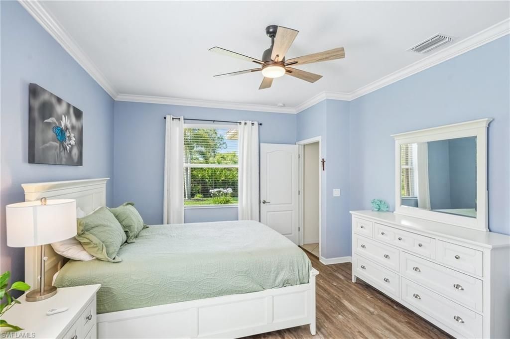 2536 Laurentina Ln, Cape Coral, FL 33909 Photo