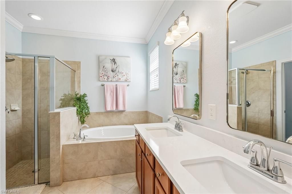 2536 Laurentina Ln, Cape Coral, FL 33909 Photo