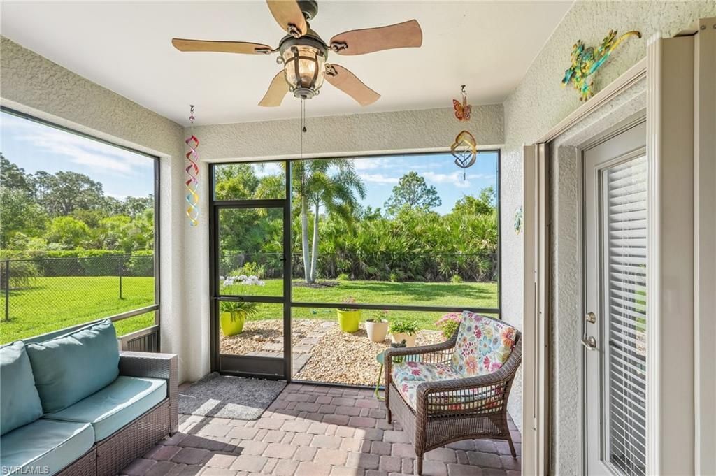 2536 Laurentina Ln, Cape Coral, FL 33909 Photo