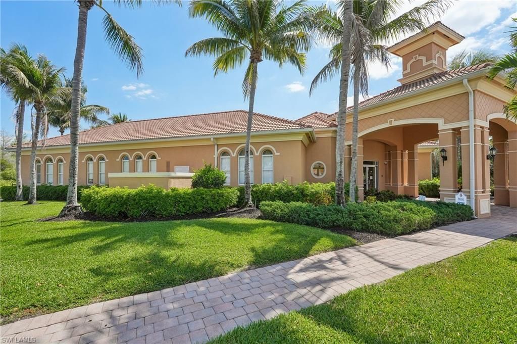 2536 Laurentina Ln, Cape Coral, FL 33909 Photo