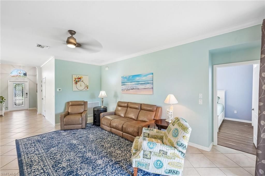 2536 Laurentina Ln, Cape Coral, FL 33909 Photo