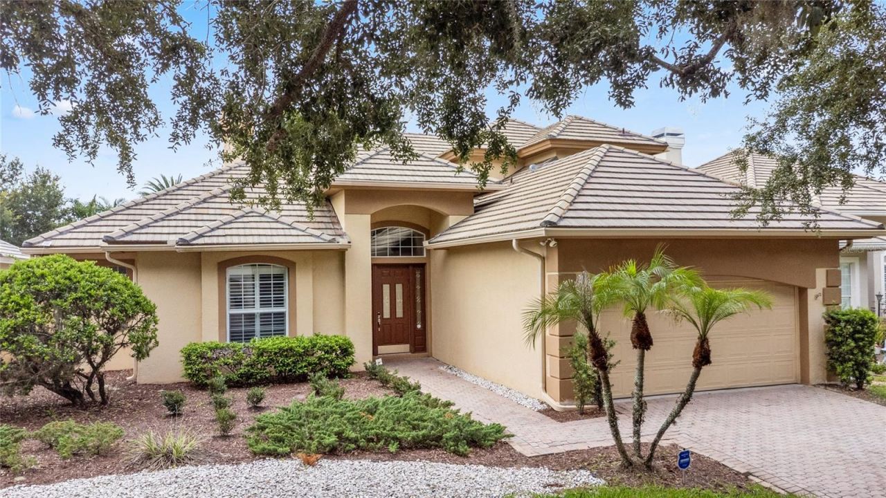 10734 WOODCHASE CIRCLE  Orlando, FL 32836