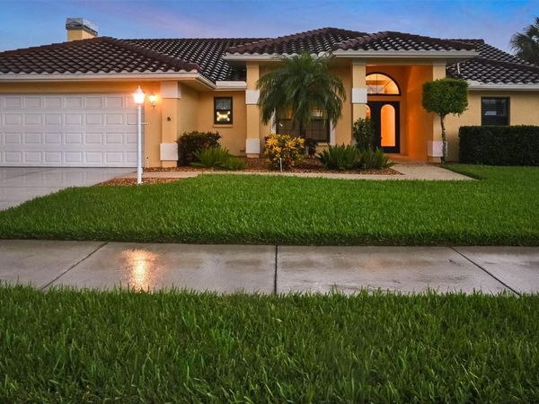1565 WATERFORD DRIVE , VENICE, FL 34292