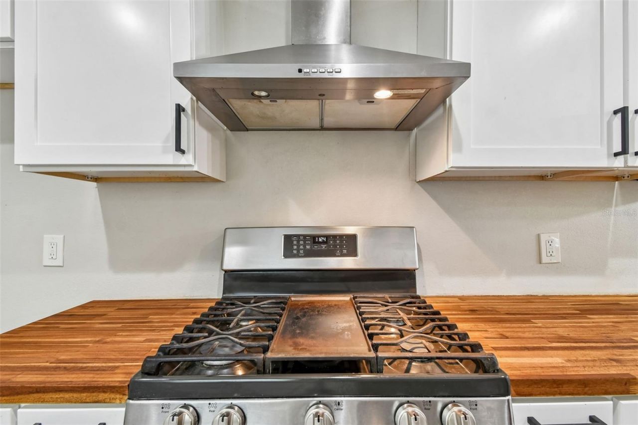 173 Temple Street, New Smyrna Beach, FL 32168 Photo