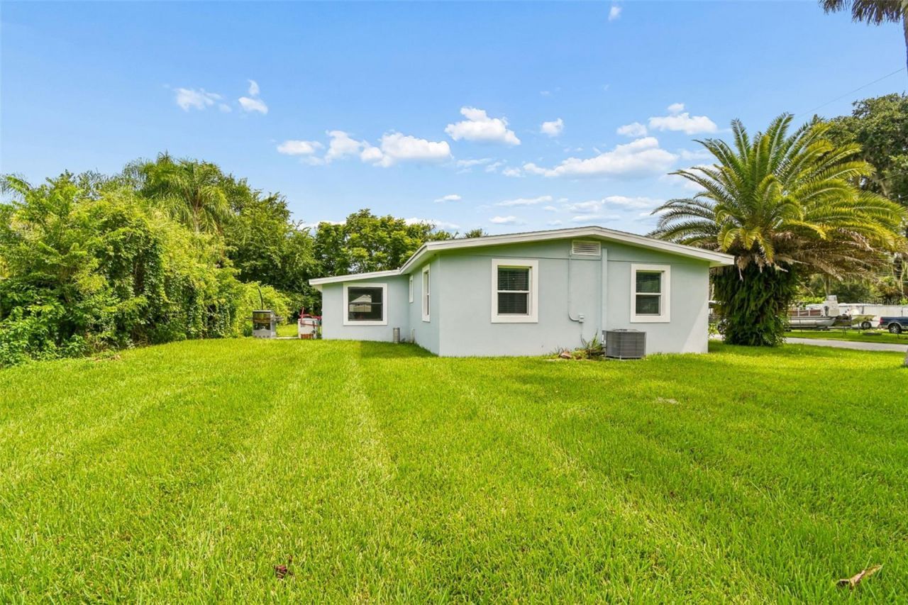 173 Temple Street, New Smyrna Beach, FL 32168 Photo