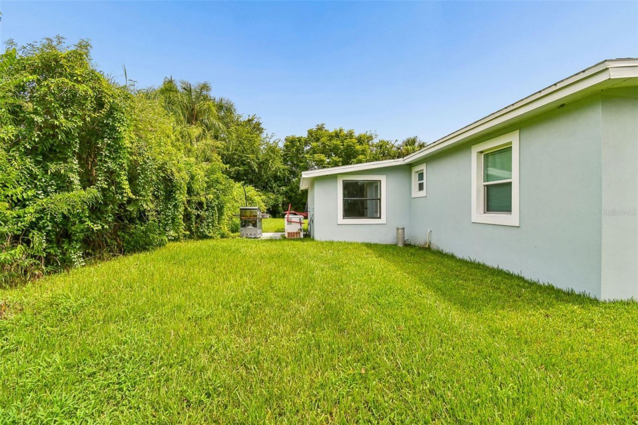 173 Temple Street, New Smyrna Beach, FL 32168 Photo