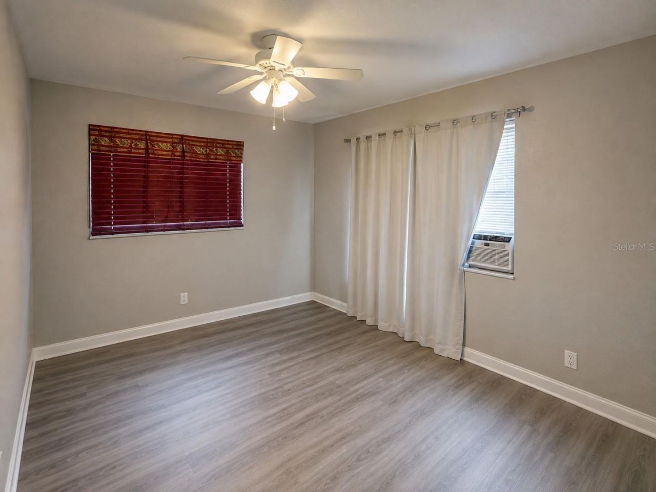 1044 58th Avenue N, Saint Petersburg, FL 33703 Photo