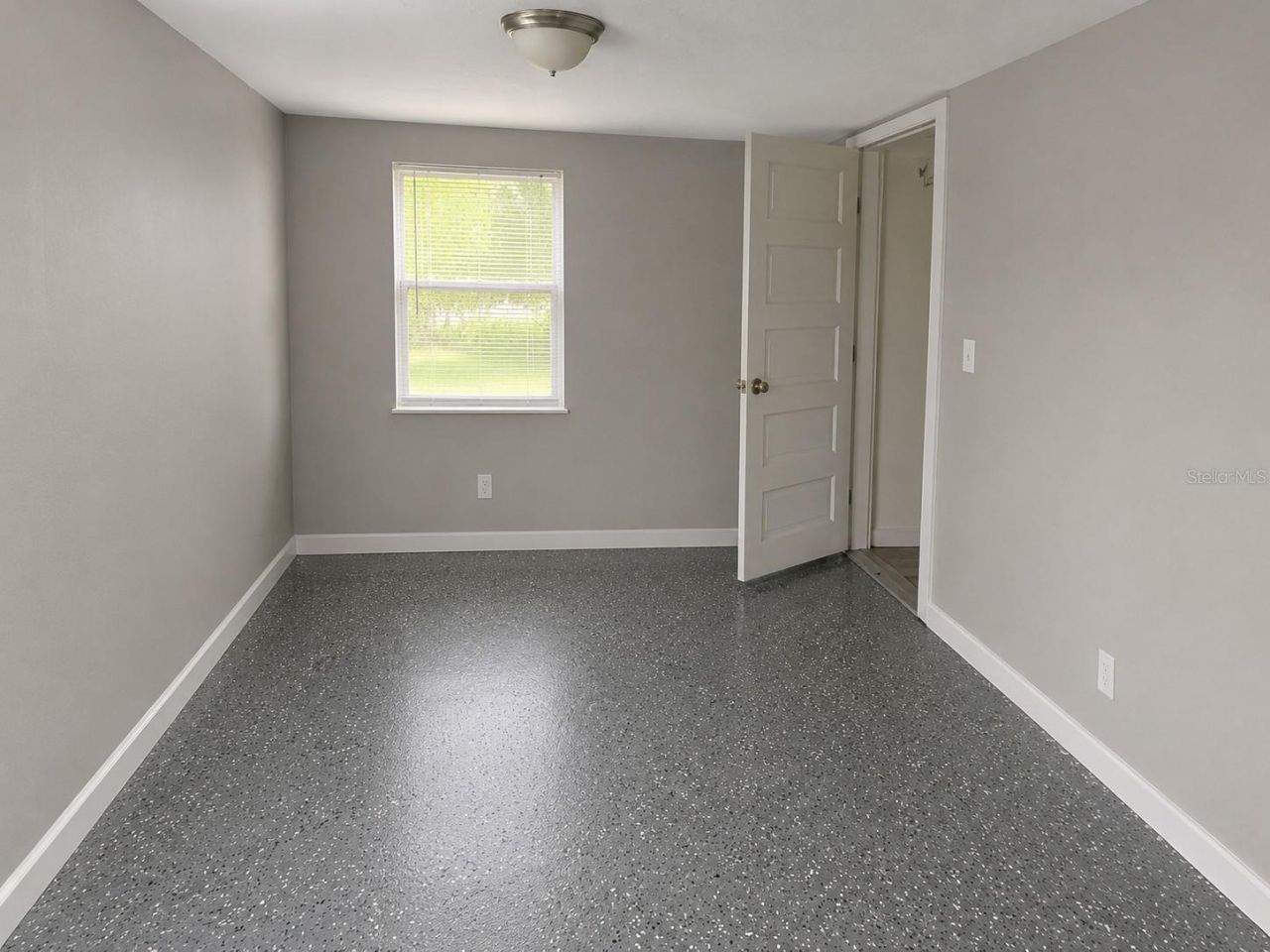 1044 58th Avenue N, Saint Petersburg, FL 33703 Photo