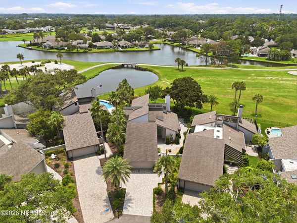 28 LAKE JULIA Drive S, Ponte Vedra Beach, FL 32082