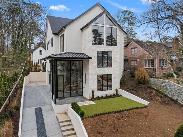 843 Yorkshire Road , Atlanta, GA 30306
