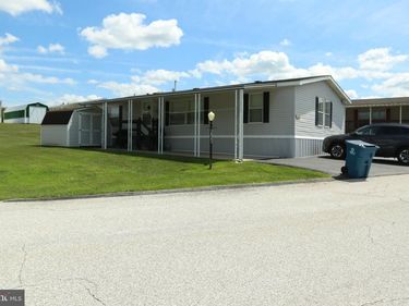 156 TIMBER CREST DRIVE, YORK, PA 17408