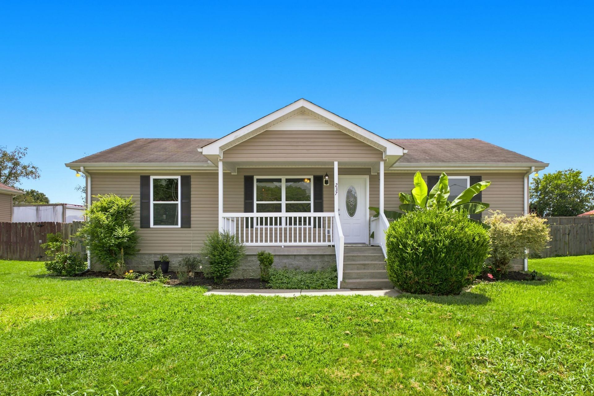 237 Santa Monica Blvd, Gallatin, TN 37066 Main Photo