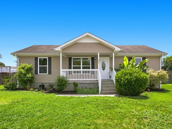 237 Santa Monica Blvd , Gallatin, TN 37066